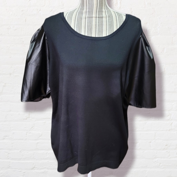 CHLOE & JASMINE BLACK FAUX LEATHER SLEEVES SZ 1X NWT (1232) - Picture 1 of 5